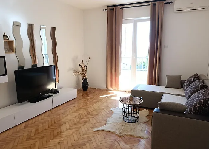 By The Sea - Diklo, - 16369 Apartamento