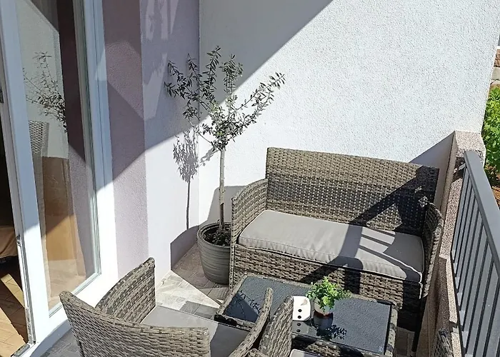 By The Sea - Diklo, - 16369 Apartamento